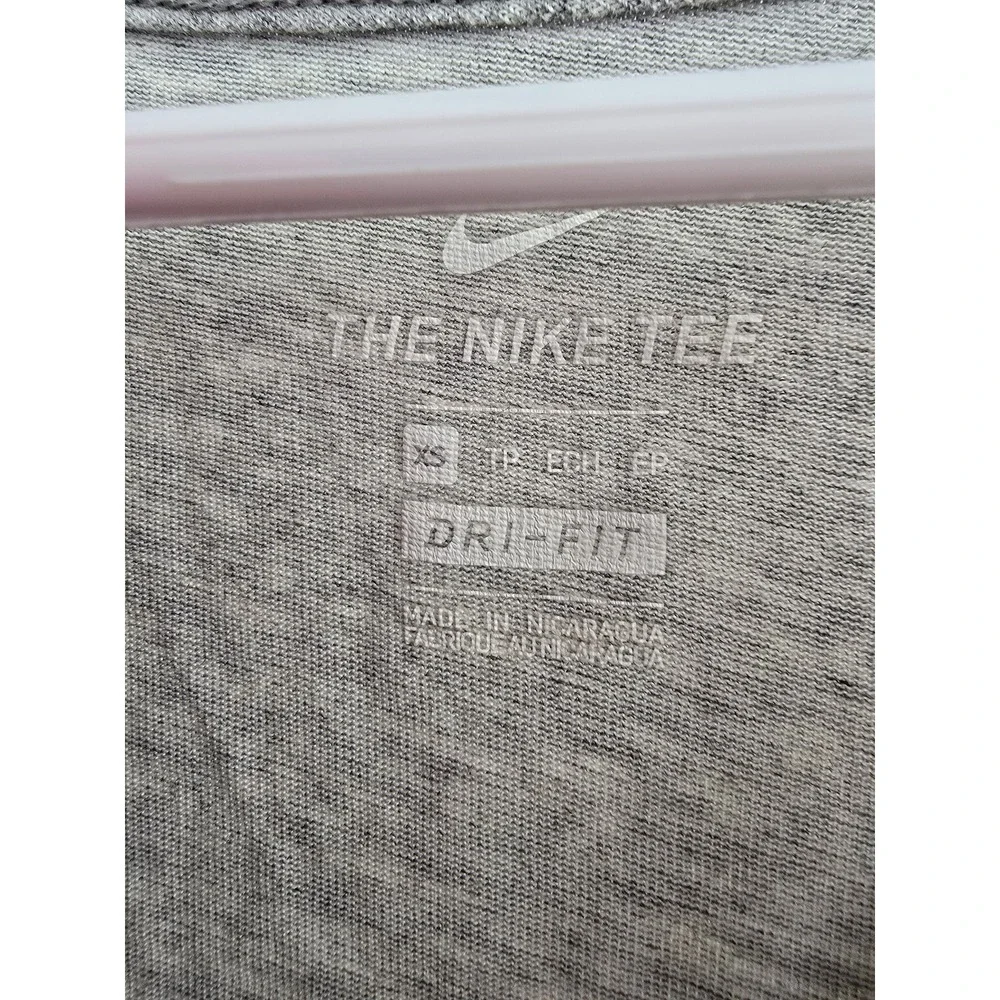 Kids Nike Jordan Charlotte Hornets Dri Fit‎ Cotton Tee Long Sleeve Gray XS